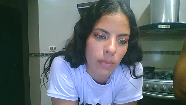 Snapshot of roman_and_jessie chatting on March 2025 04:30:02 AM roman and jessie online show from March 2025 04:30:02 AM