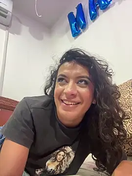 LaColorina  online show from February 2026 11:50:02 PM