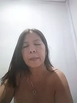 Snapshot of TropicalFlower chatting on July 2026 11:04:02 AM TropicalFlower online show from July 2026 11:04:02 AM