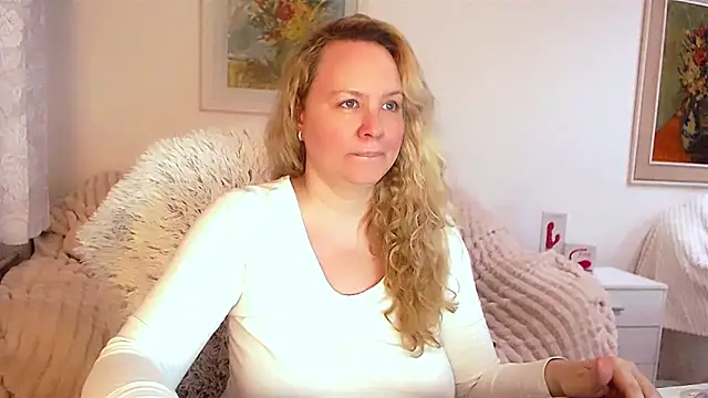 Sarah4you online show from February 2025 04:28:01 PM