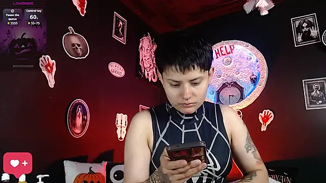 girl intense444 online show from October 2025 12:39:02 PM