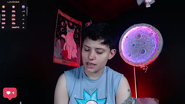 girl intense444 online show from April 2026 01:19:01 PM