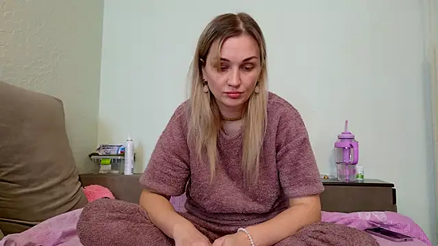 Snapshot of ModelEva chatting on February 2026 11:08:02 AM ModelEva online show from February 2026 11:08:02 AM