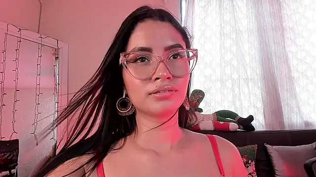 PaulinaBelushi online show from December 2024 06:46:02 PM