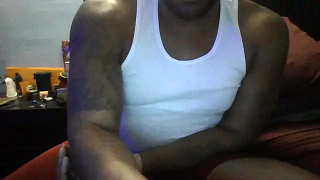 Snapshot of ReeferMadness59 chatting on November 2025 04:28:02 AM ReeferMadness59 online show from November 2025 04:28:02 AM