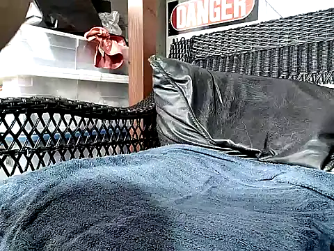 HungHawaiian808xh online show from October 2025 02:56:02 AM