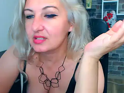 Snapshot of angel_devil_milf chatting on January 2025 03:26:02 PM angel devil milf online show from January 2025 03:26:02 PM