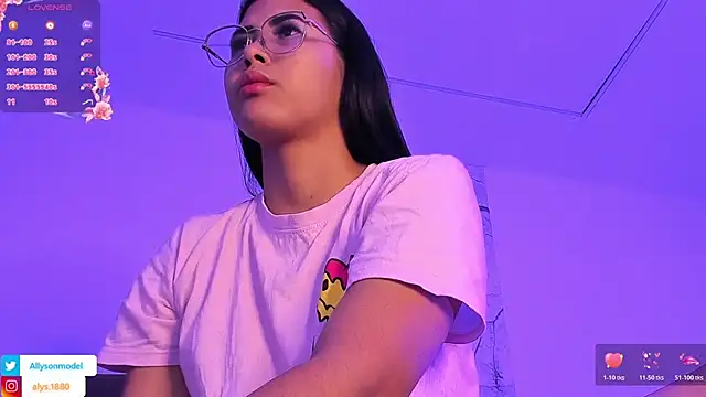 alysson 18 online show from December 2025 01:49:02 PM