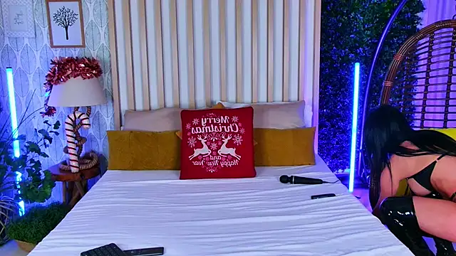 NikkiStarX online show from December 2025 04:40:01 AM