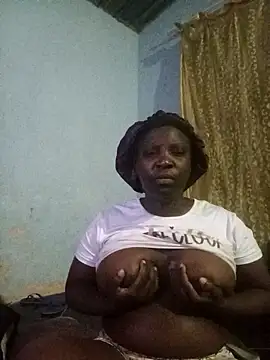 Snapshot of Cinderellablack chatting on November 2025 01:37:01 AM Cinderellablack online show from November 2025 01:37:01 AM