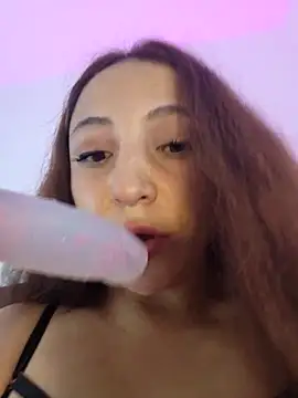 VickyHoult online show from March 2025 09:05:02 PM