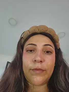 VickyHoult online show from June 2026 08:35:01 PM