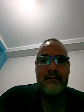 Snapshot of PhillDrake11 chatting on May 2026 12:49:01 AM PhillDrake11 online show from May 2026 12:49:01 AM