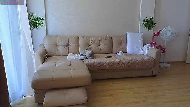 Snapshot of Rabbits_couplee chatting on September 2025 10:04:02 AM Rabbits couplee online show from September 2025 10:04:02 AM