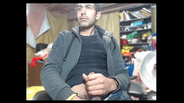 Snapshot of Gsmile1 chatting on December 2024 06:06:02 PM Gsmile1 online show from December 2024 06:06:02 PM