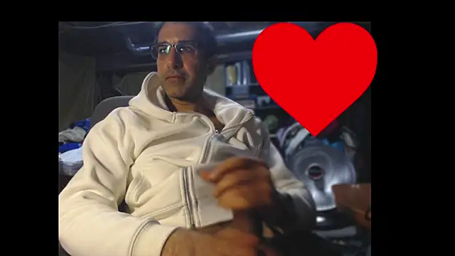 Snapshot of Gsmile1 chatting on April 2026 06:12:02 PM Gsmile1 online show from April 2026 06:12:02 PM