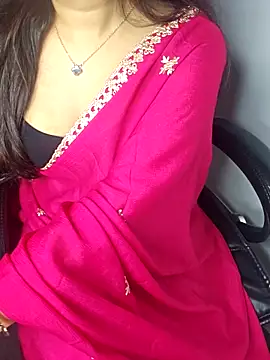 Snapshot of aliyaah_singh chatting on January 2026 07:11:01 PM aliyaah singh online show from January 2026 07:11:01 PM