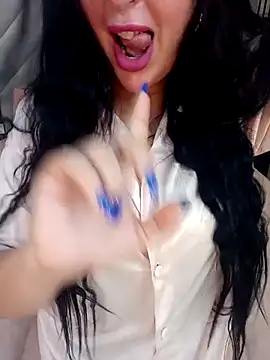 Snapshot of Queen_sousou chatting on October 2025 09:39:02 PM Queen sousou online show from October 2025 09:39:02 PM