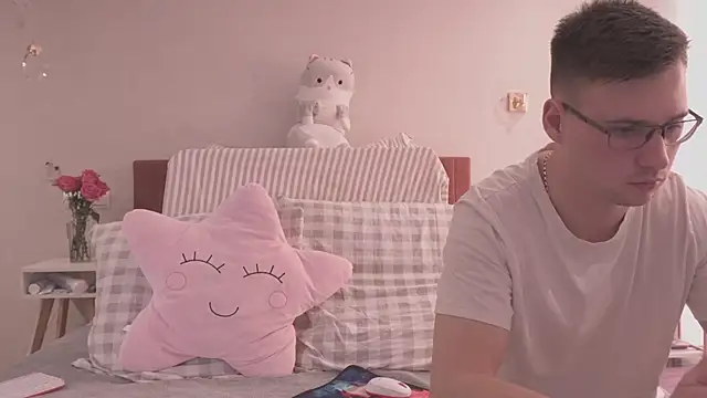 FluffyHat online show from January 2025 07:36:01 AM