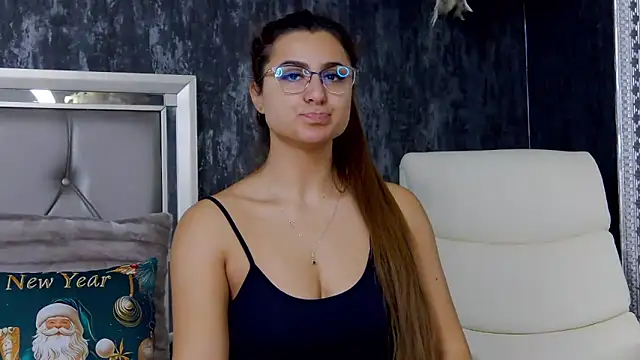 NicolePlay online show from January 2025 05:48:01 AM