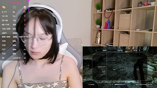 Snapshot of aliiiiiina chatting on February 2025 08:53:02 PM aliiiiiina online show from February 2025 08:53:02 PM