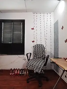 sharom smith1 online show from April 2026 08:36:02 PM