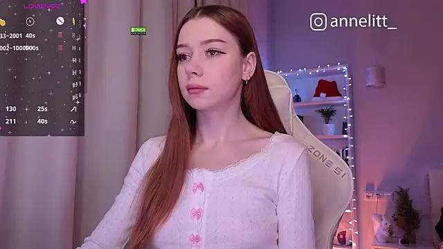 Annelitt online show from January 2025 06:56:02 PM