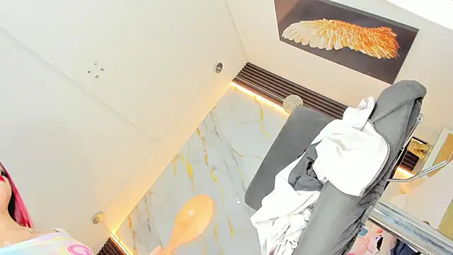 Tamara 18 online show from November 2025 06:13:02 AM