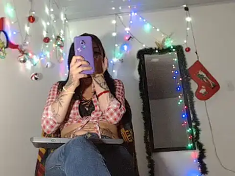 MARIANAWEED online show from January 2025 10:50:02 PM