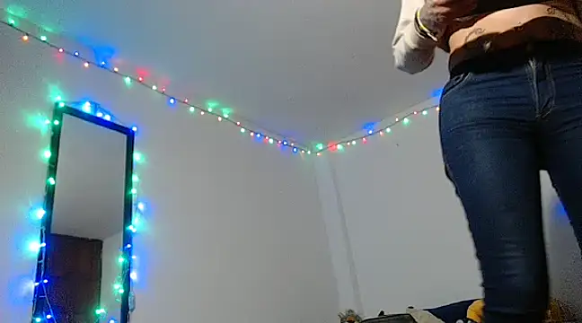 MARIANAWEED online show from March 2025 01:24:01 AM