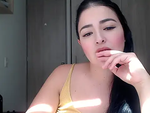 Snapshot of Aleska__Bell chatting on September 2025 02:53:01 PM Aleska  Bell online show from September 2025 02:53:01 PM