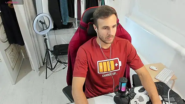 Raamoss online show from September 2025 03:12:02 PM