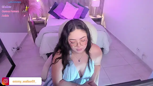 emmy walker online show from November 2025 11:09:01 AM