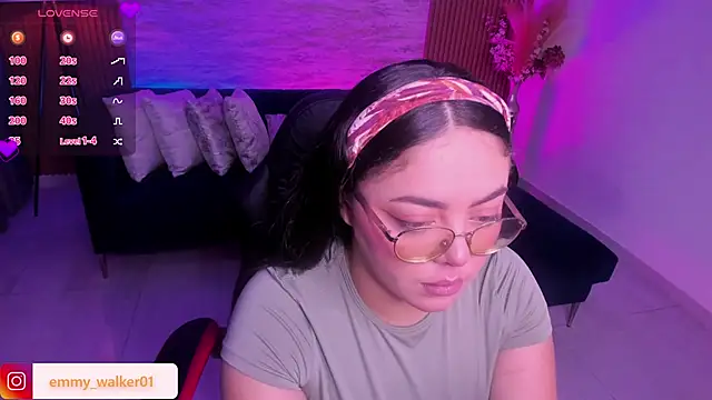 emmy walker online show from November 2025 11:09:02 AM