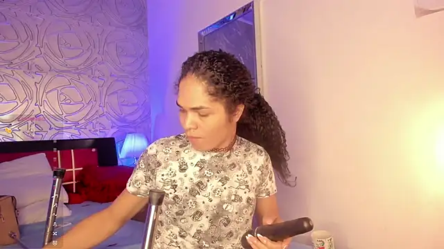 vennus1  online show from February 2025 02:38:01 PM