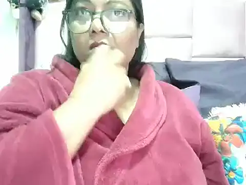 Snapshot of IndianDelia chatting on November 2025 03:12:01 AM IndianDelia online show from November 2025 03:12:01 AM