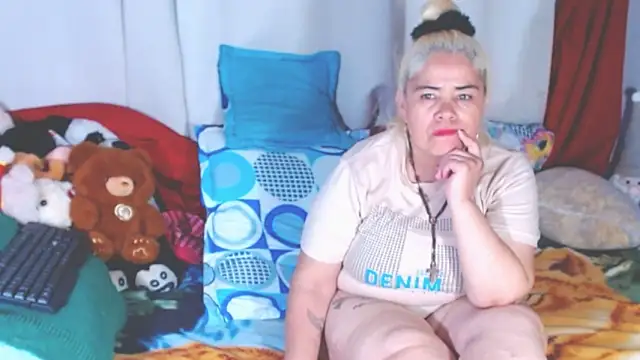 estrellita fugaz16x online show from November 2025 03:31:01 AM