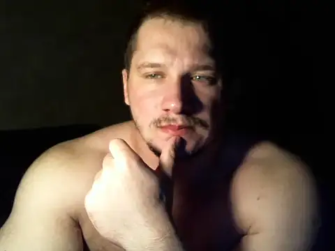 LionEdwin online show from February 2025 08:11:01 PM