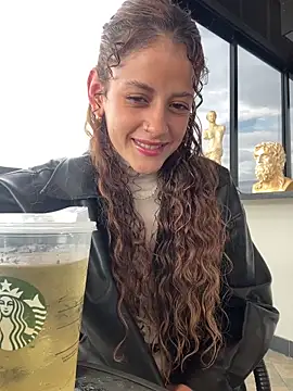 alana15 online show from February 2025 09:20:02 PM