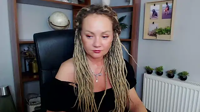 Snapshot of KayaMagic chatting on December 2024 06:53:02 PM KayaMagic online show from December 2024 06:53:02 PM