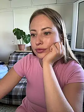 Snapshot of AlisaWhite chatting on July 2026 02:01:02 PM AlisaWhite online show from July 2026 02:01:02 PM