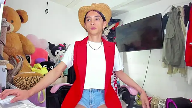 Lawrncesofiets online show from November 2025 05:56:02 PM