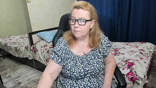 Frau Marta online show from March 2026 01:11:01 PM