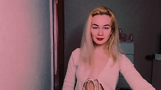 Snapshot of xxxcharismaaa chatting on October 2025 06:45:01 AM xxxcharismaaa online show from October 2025 06:45:01 AM