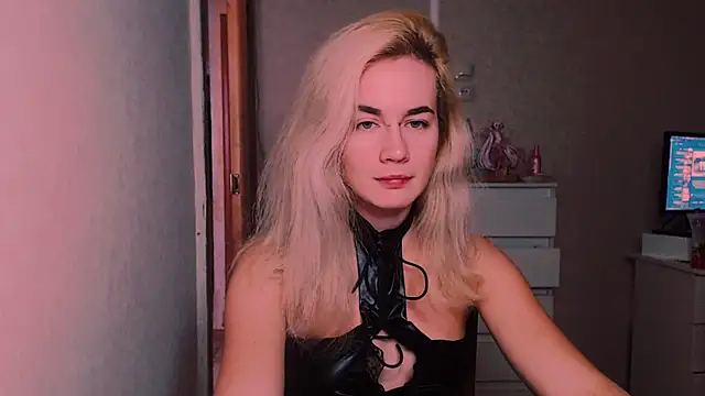 Snapshot of xxxcharismaaa chatting on November 2025 07:02:02 PM xxxcharismaaa online show from November 2025 07:02:02 PM