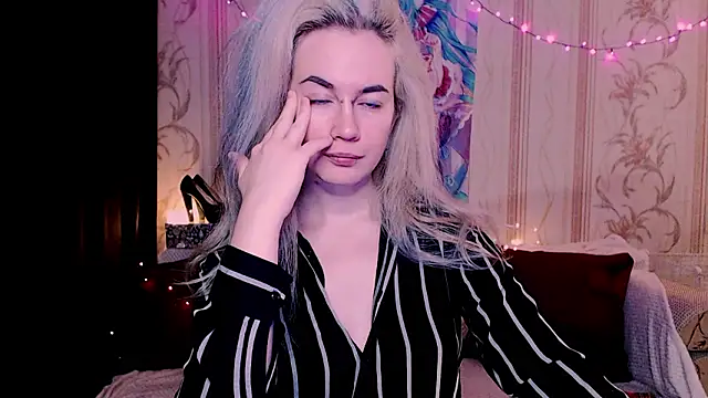 xxxcharismaaa online show from March 2026 12:18:01 AM