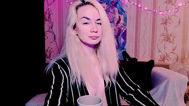 xxxcharismaaa online show from May 2026 06:09:01 PM