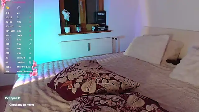 alissonsweett online show from September 2025 07:28:01 PM