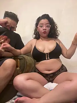 Vivi Kvsh online show from April 2026 06:00:02 AM