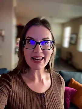 MaiseKnox online show from November 2025 09:57:01 PM